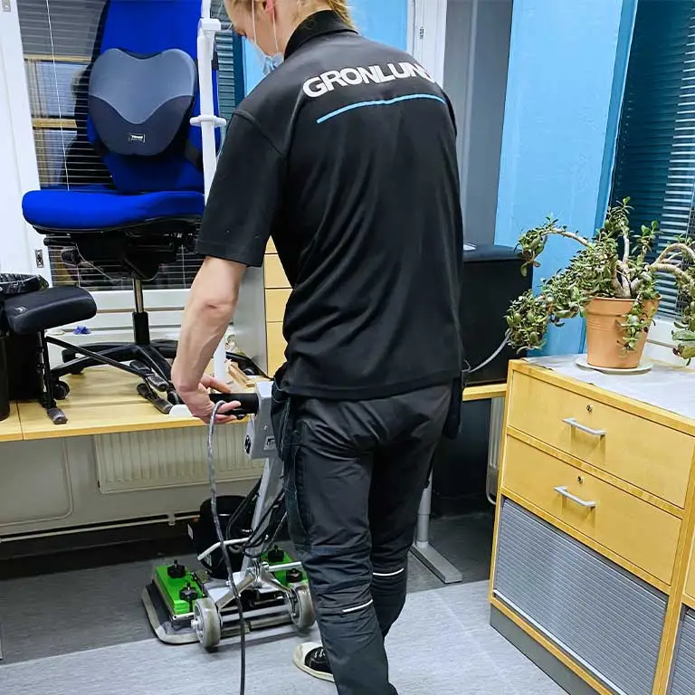 toimiston lattioiden pesu tampereella ja pirkanmaalla